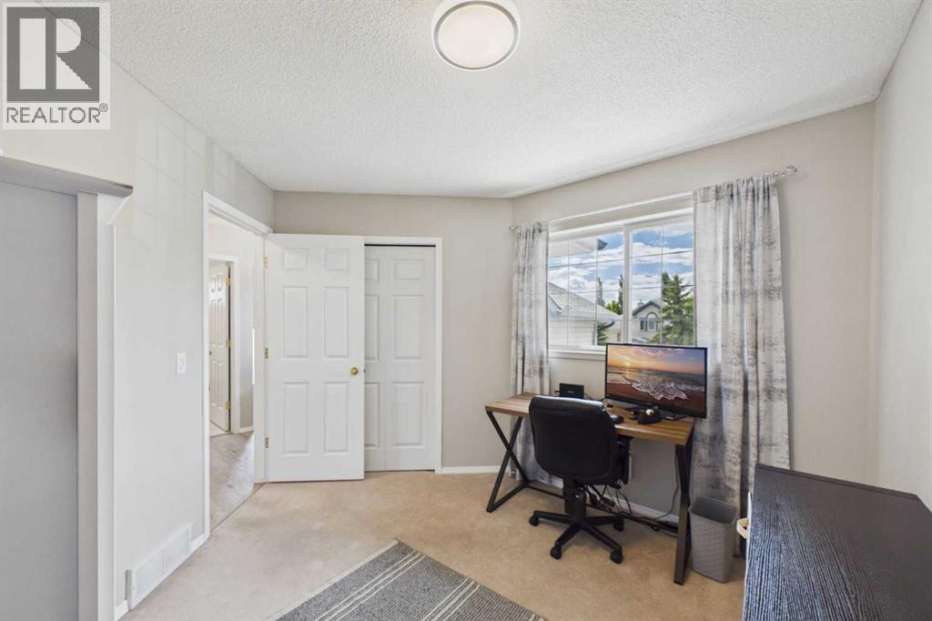 3758 Douglas Ridge Link Se, Calgary, Alberta  T2Z 3H7 - Photo 31 - A2319564