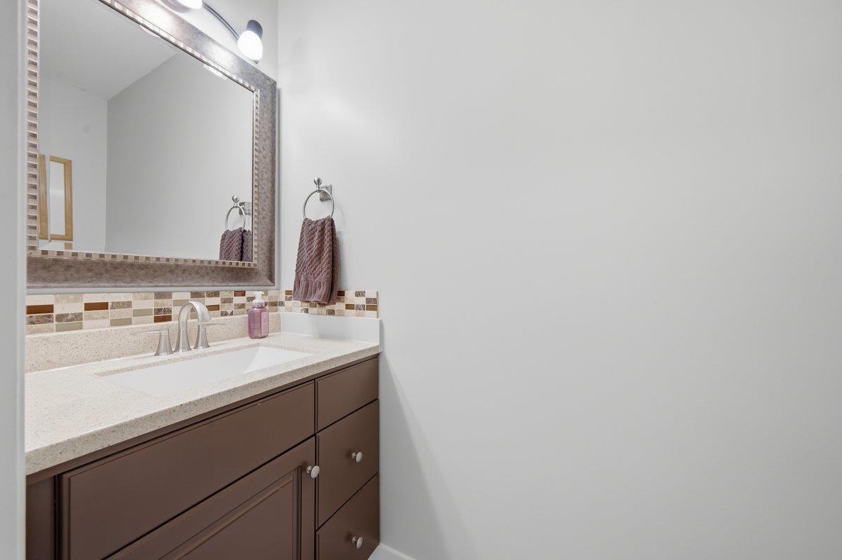 18745 65 Avenue, Surrey, British Columbia  V3S 8V2 - Photo 19 - R3137237