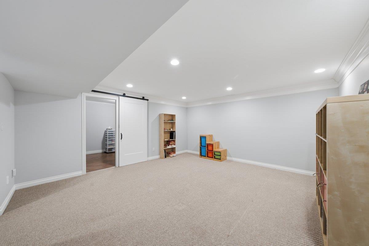 18745 65 Avenue, Surrey, British Columbia  V3S 8V2 - Photo 32 - R3137237