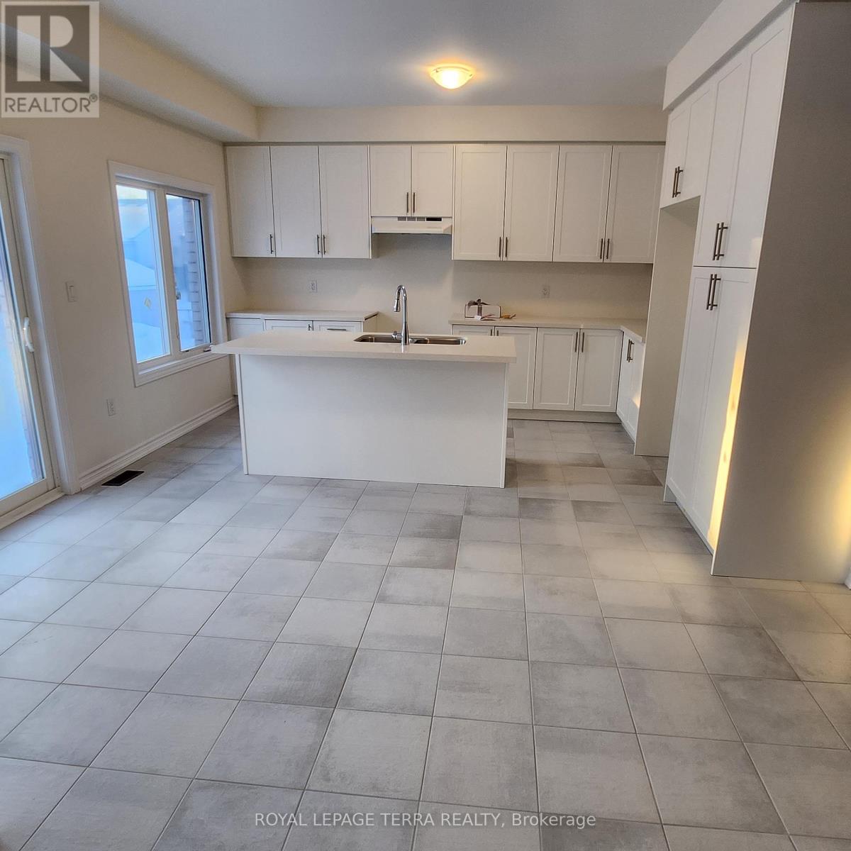 338 Fleetwood Drive, Oshawa, Ontario  L1K 3G2 - Photo 11 - E13458768
