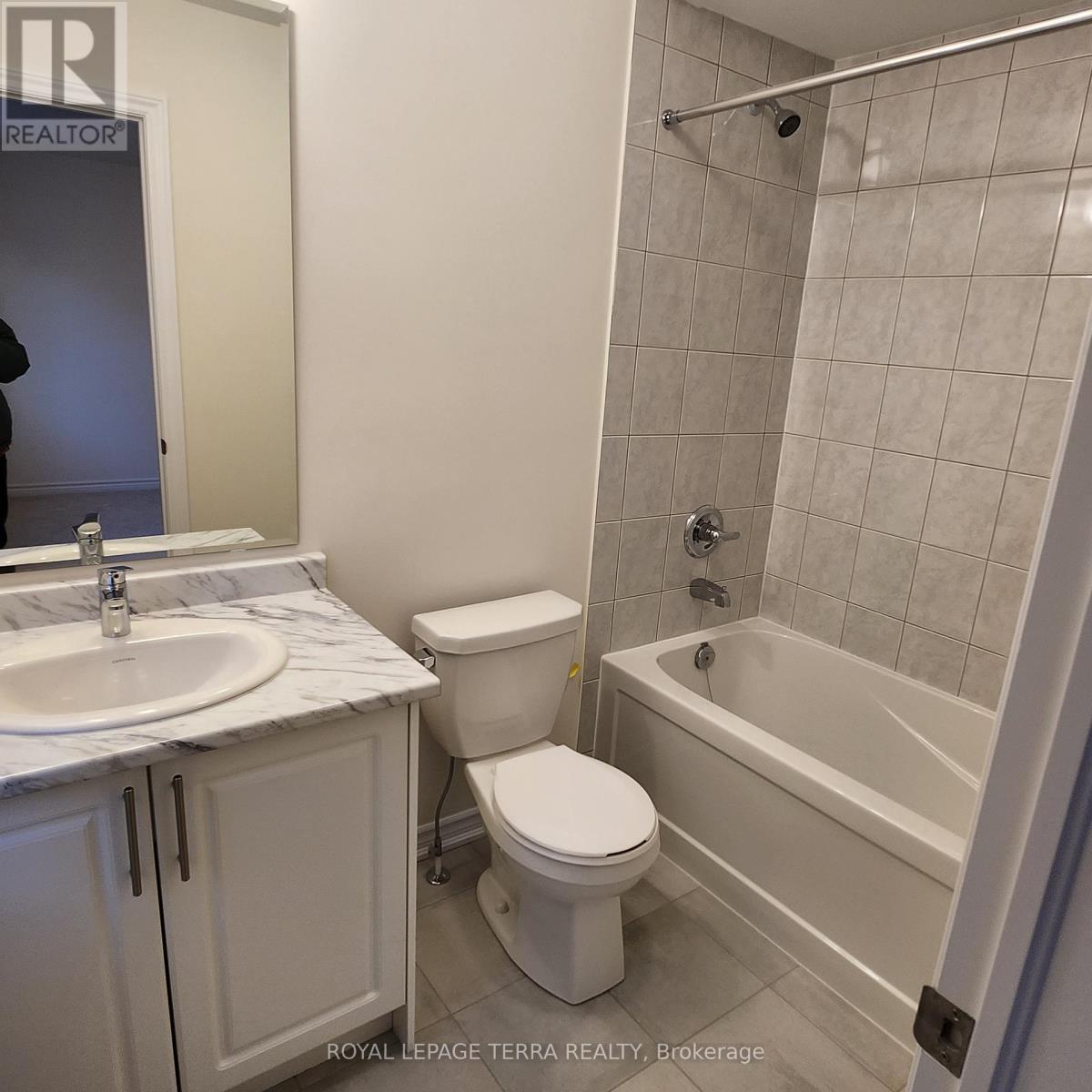 338 Fleetwood Drive, Oshawa, Ontario  L1K 3G2 - Photo 25 - E13458768
