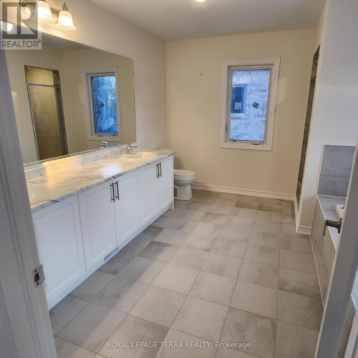 338 Fleetwood Drive, Oshawa, Ontario  L1K 3G2 - Photo 31 - E13458768