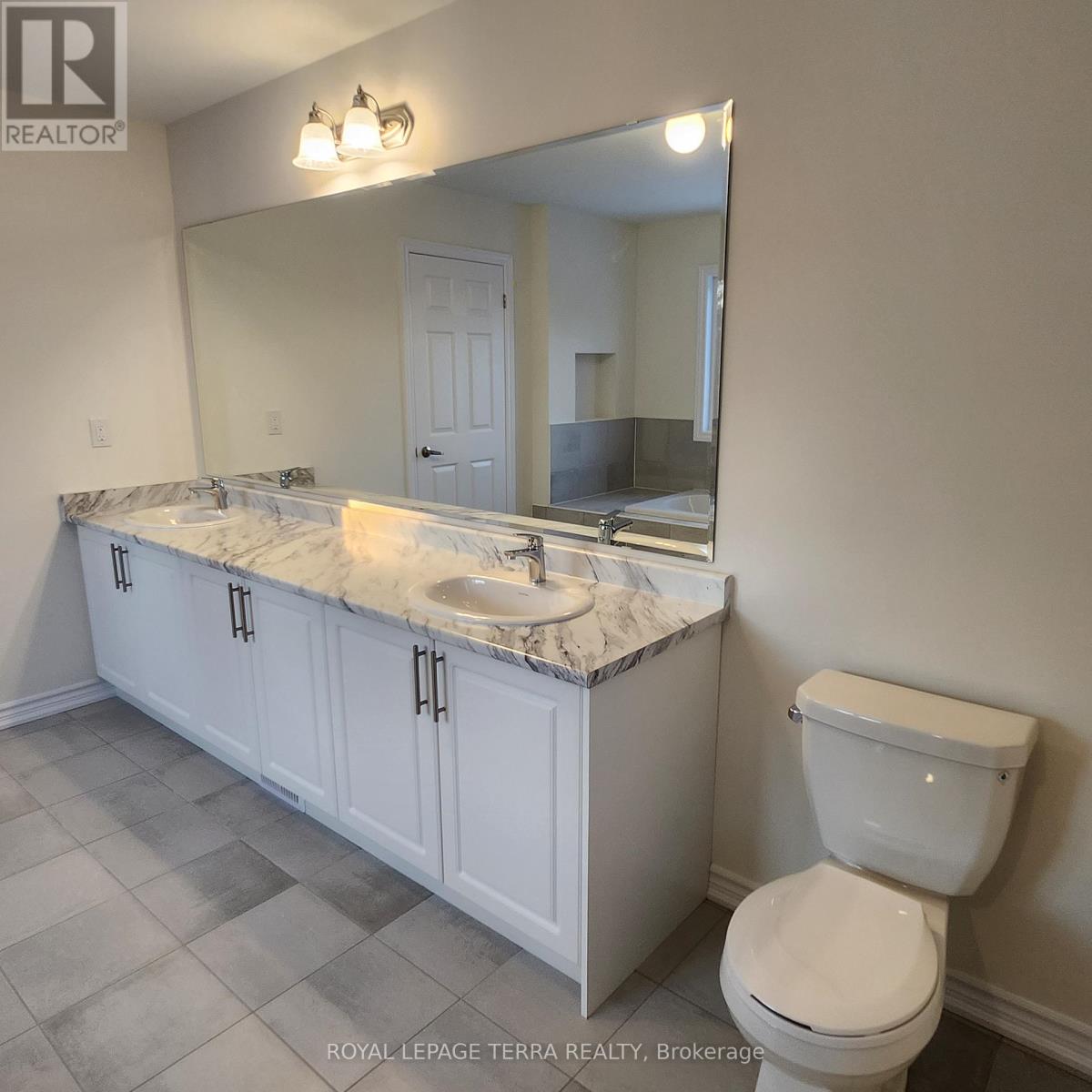 338 Fleetwood Drive, Oshawa, Ontario  L1K 3G2 - Photo 35 - E13458768