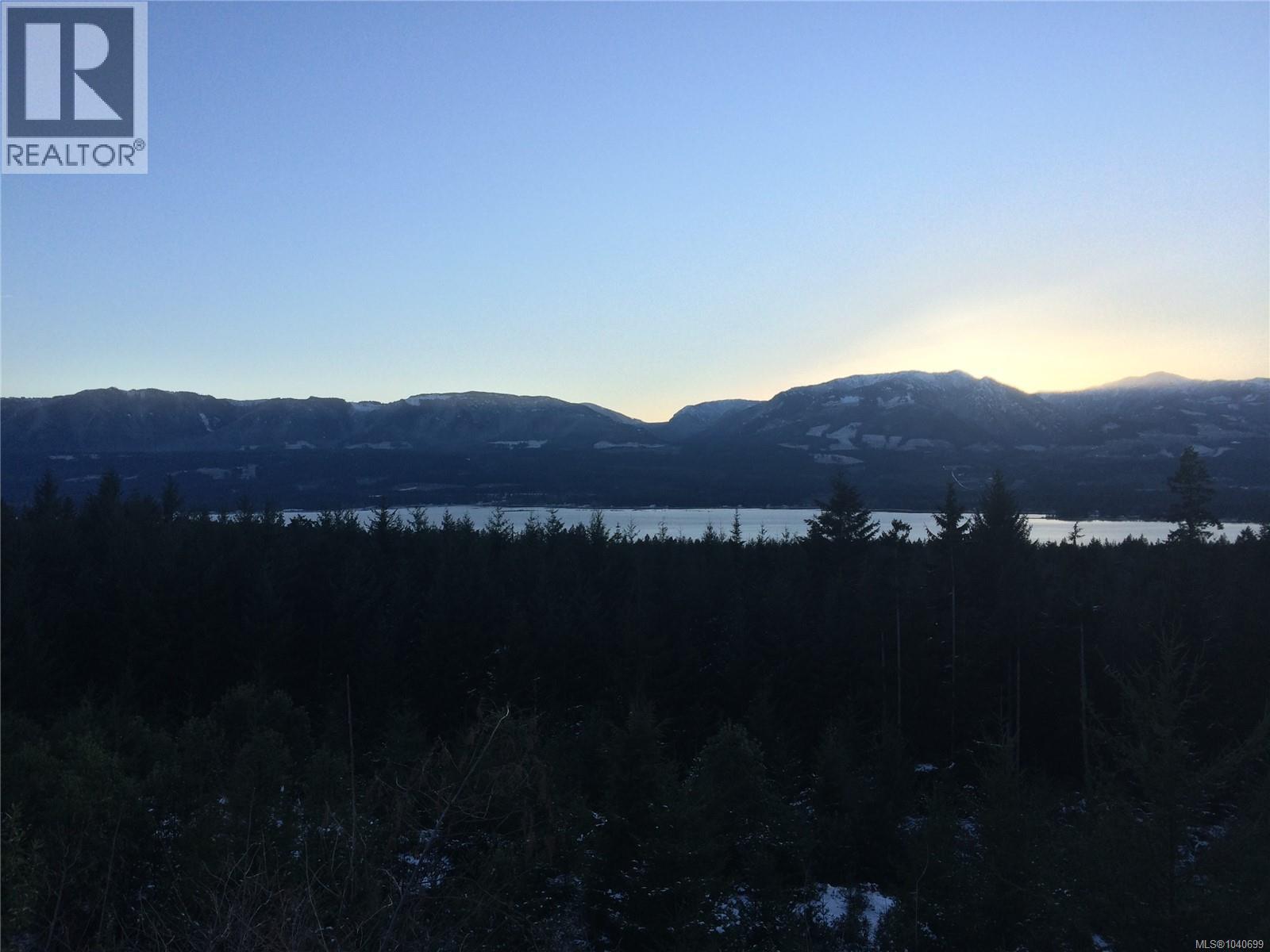 8401 Keith Wagner Way, Denman Island, British Columbia  V0R 1T0 - Photo 2 - 1040699
