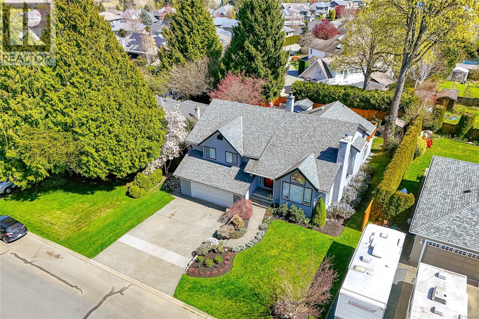 6435 Loganberry Pl, Central Saanich, British Columbia  V8Z 7E6 - Photo 2 - 1040766