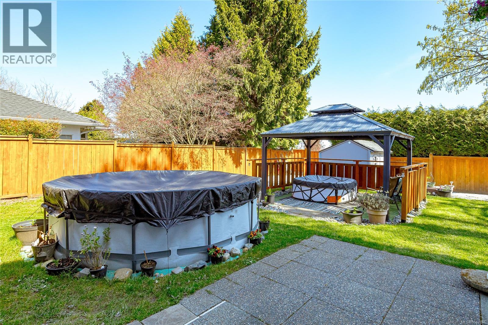 6435 Loganberry Pl, Central Saanich, British Columbia  V8Z 7E6 - Photo 40 - 1040766
