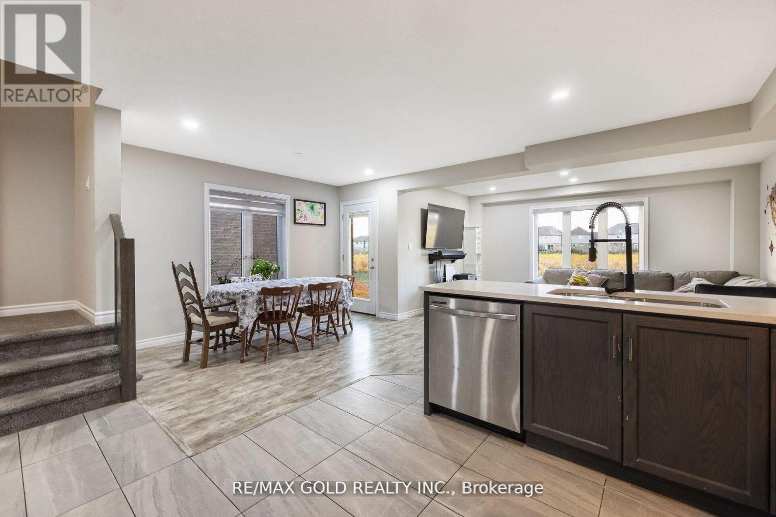 1357 Calais Drive, Woodstock, Ontario  N4T 0L8 - Photo 12 - X13458782