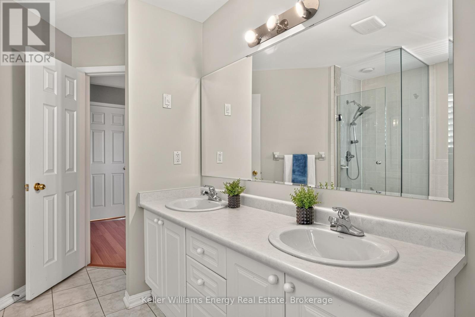 4 Holman Court, Whitby, Ontario  L1P 1W9 - Photo 20 - E13458950