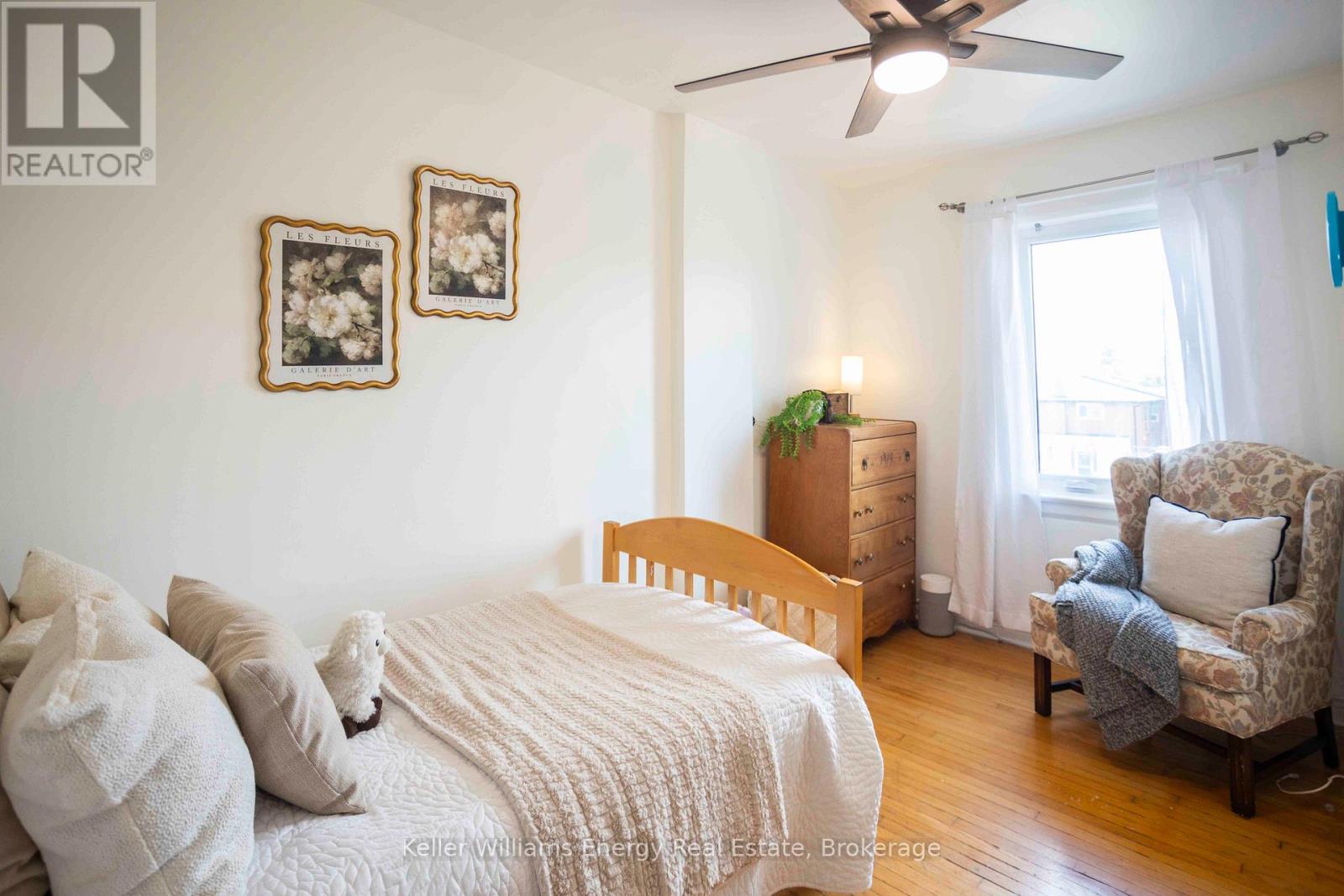 134 Mcroberts Avenue, Toronto, Ontario  M6E 4P5 - Photo 12 - W13458944