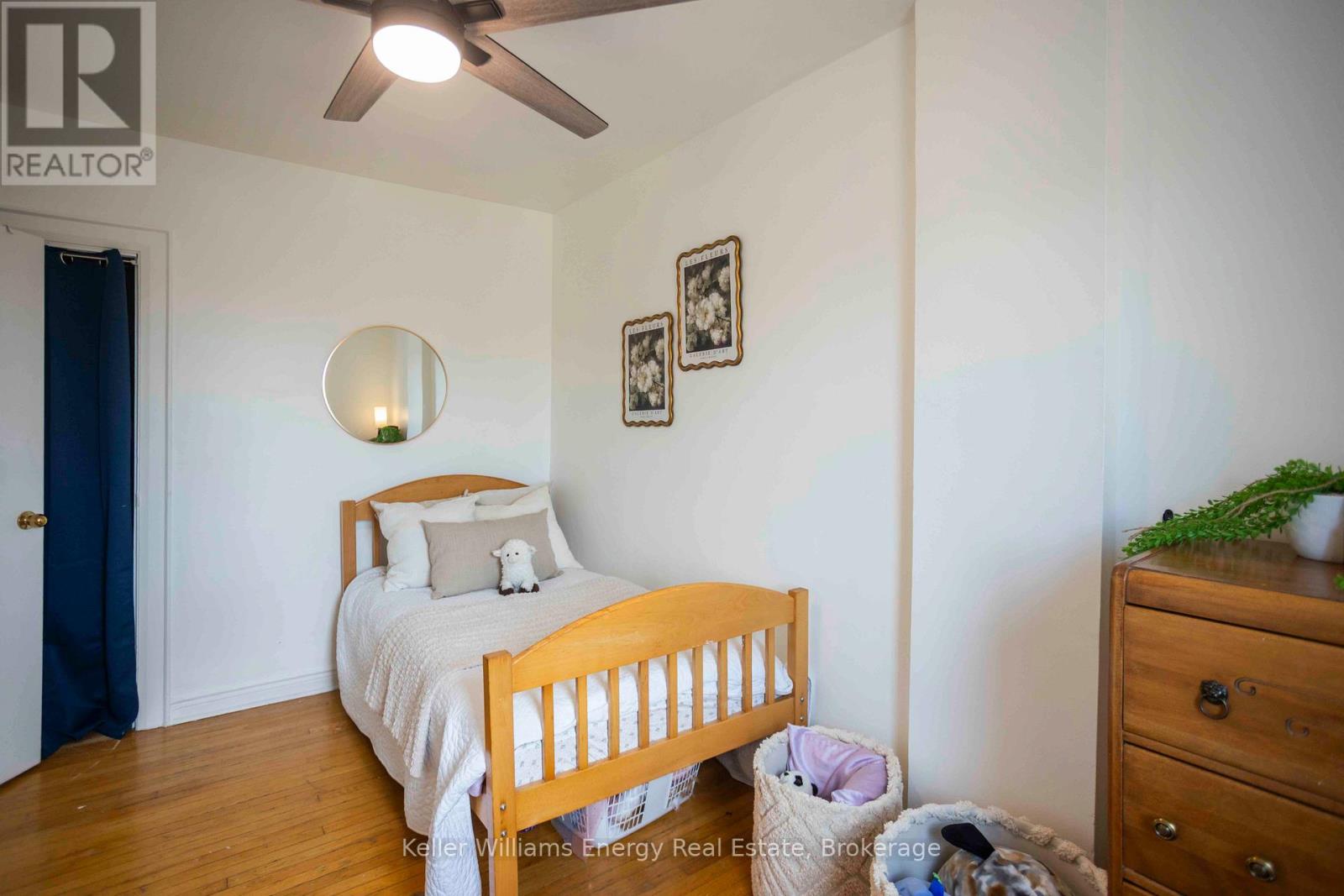 134 Mcroberts Avenue, Toronto, Ontario  M6E 4P5 - Photo 13 - W13458944