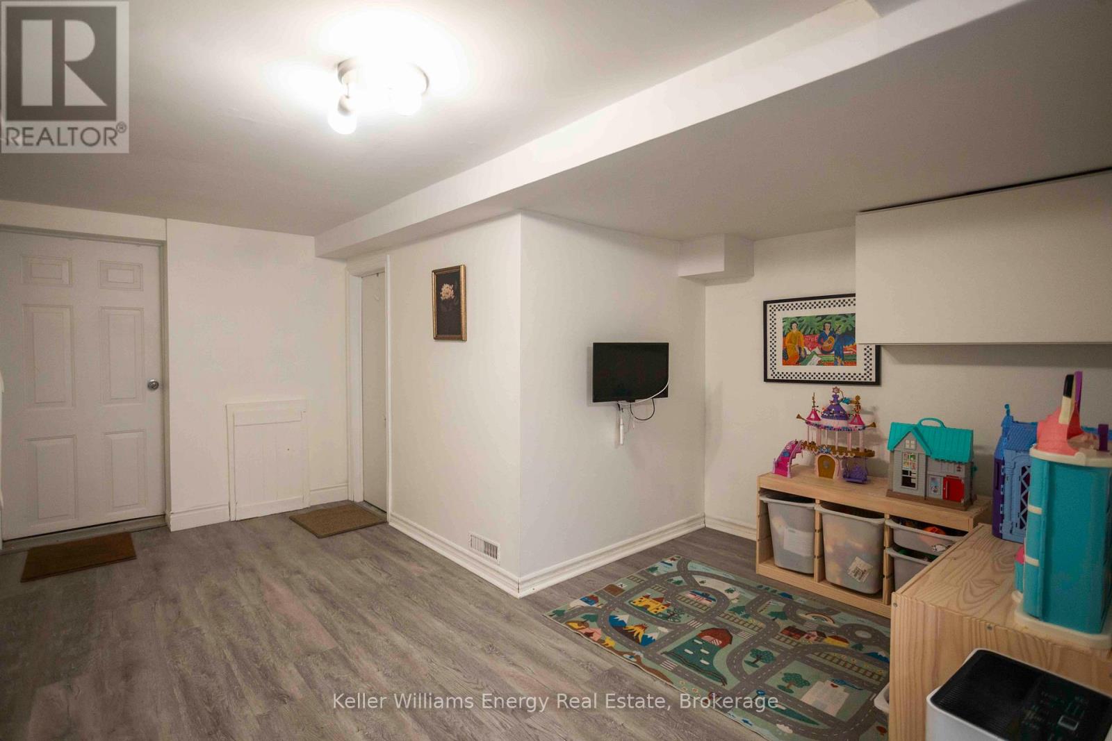 134 Mcroberts Avenue, Toronto, Ontario  M6E 4P5 - Photo 16 - W13458944
