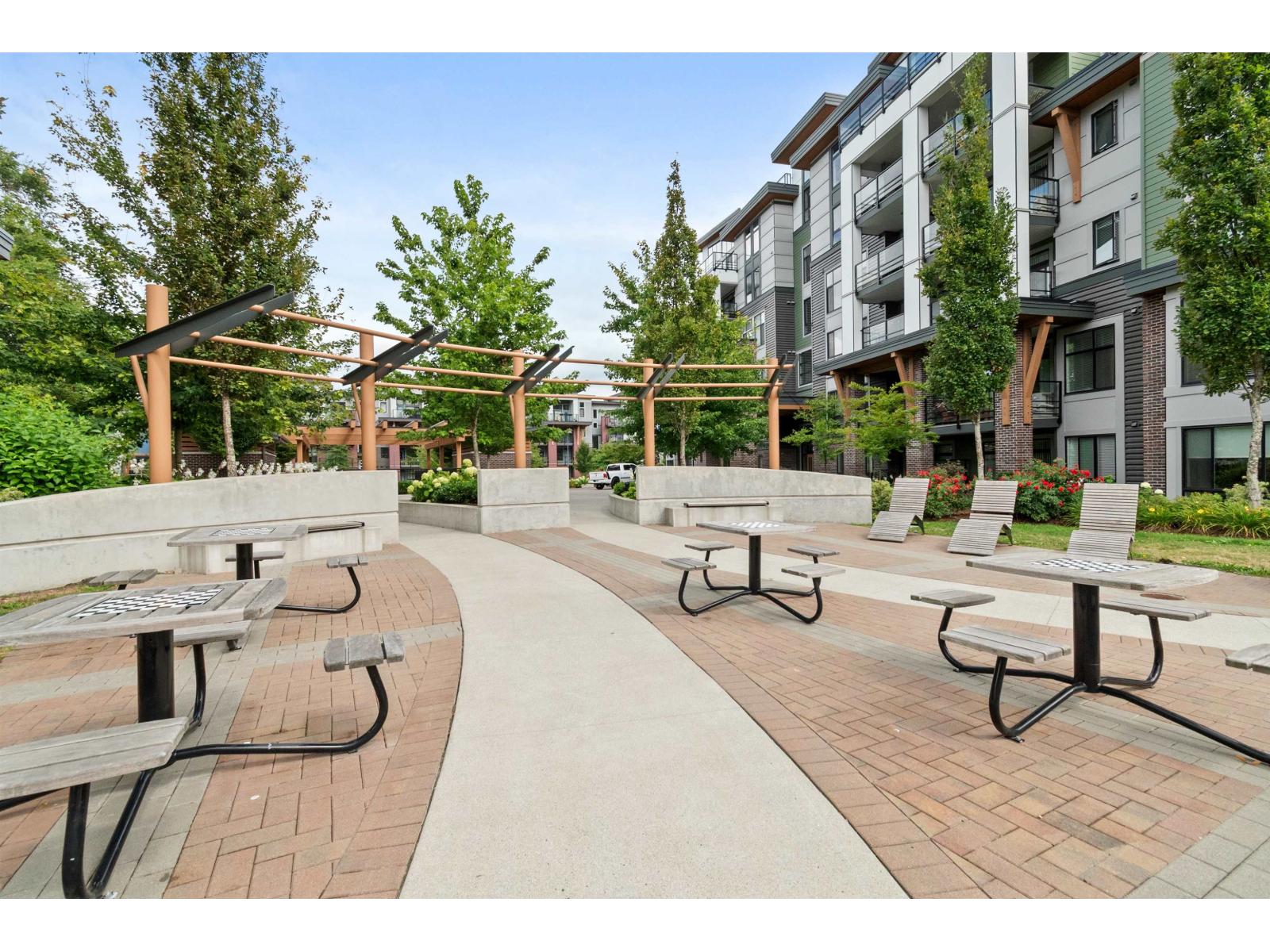 601 45510 Market Way, Garrison Crossing, Chilliwack, British Columbia  V2R 6E1 - Photo 3 - R3137200