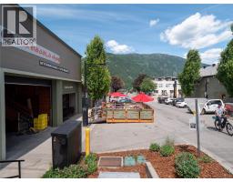 696 Baker Street, Nelson, British Columbia