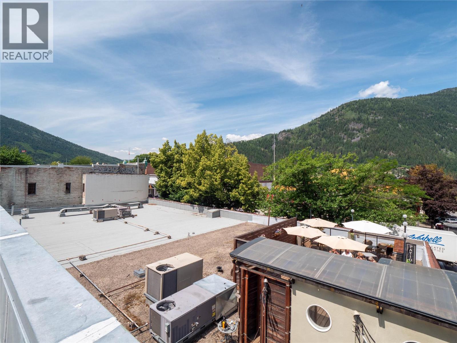 696 Baker Street, Nelson, British Columbia  V1L 4H6 - Photo 68 - 10354182