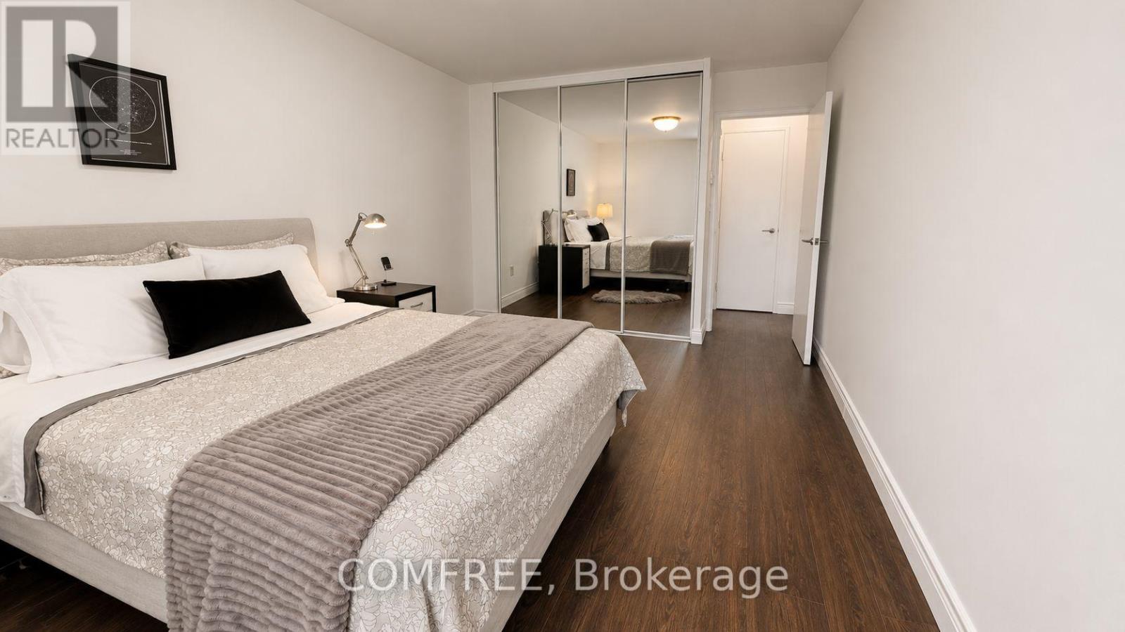 412 - 1 Massey Square, Toronto, Ontario M4C 5L4 - Photo 9 - E13458954