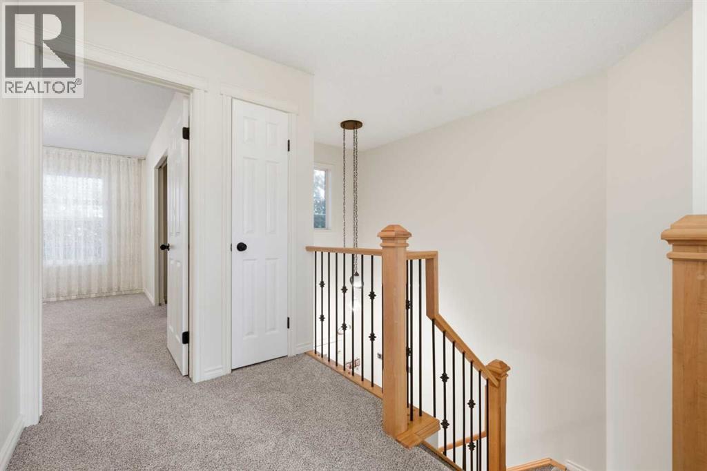 46 Bridleglen Manor Sw, Calgary, Alberta  T2Y 3W9 - Photo 17 - A2319660