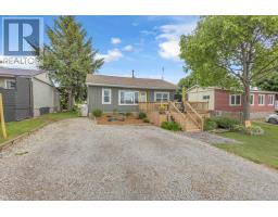 11 COVE LANE, Norfolk, Ontario