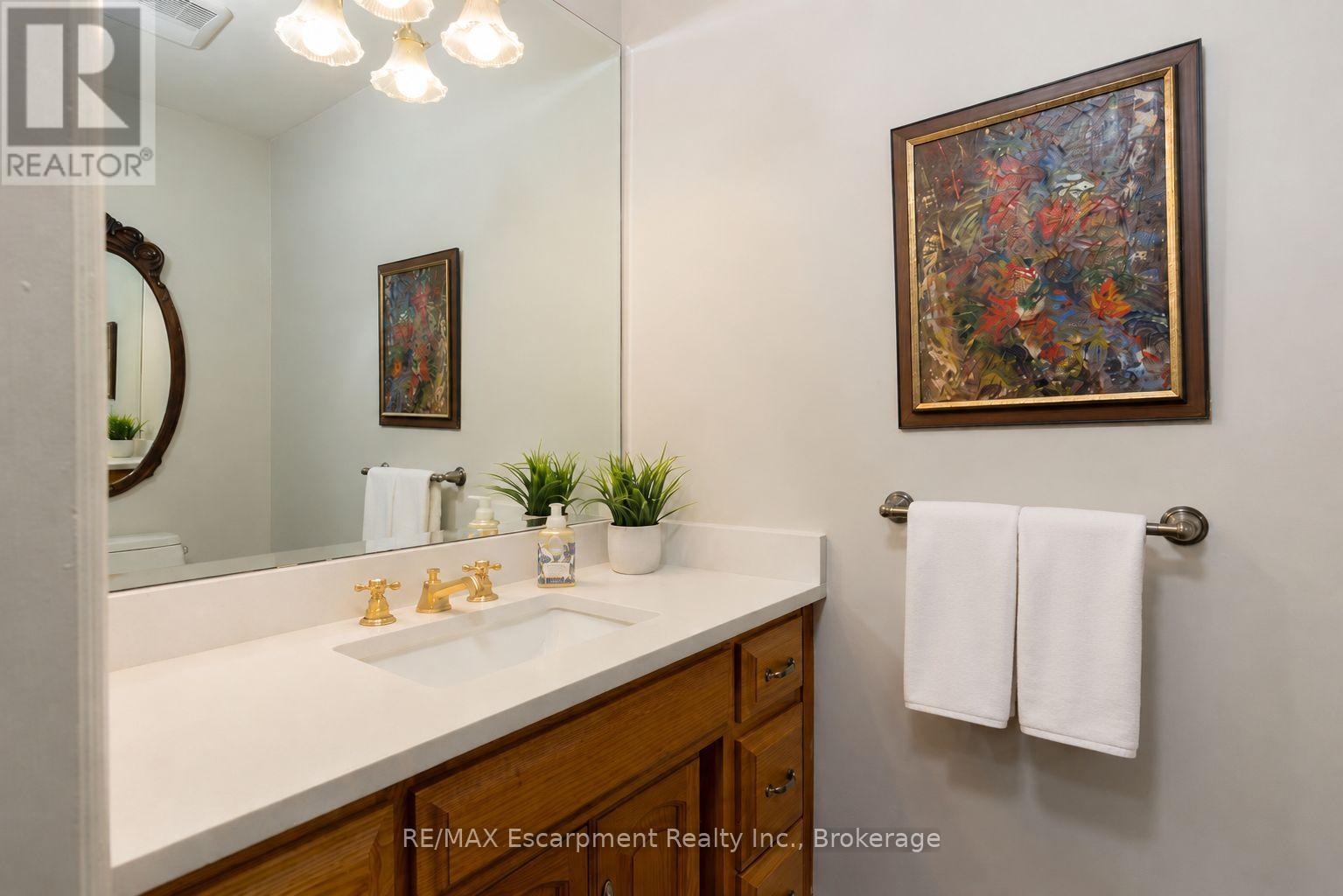 74 Howard Avenue, Oakville, Ontario  L6J 3Y5 - Photo 10 - W13458908