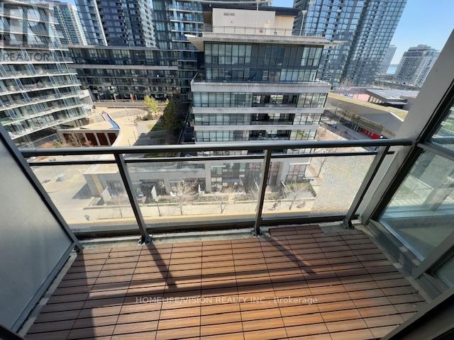 903 - 10 Capreol Court, Toronto, Ontario  M5V 4B3 - Photo 10 - C13458942