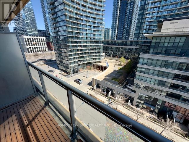 903 - 10 Capreol Court, Toronto, Ontario  M5V 4B3 - Photo 8 - C13458942