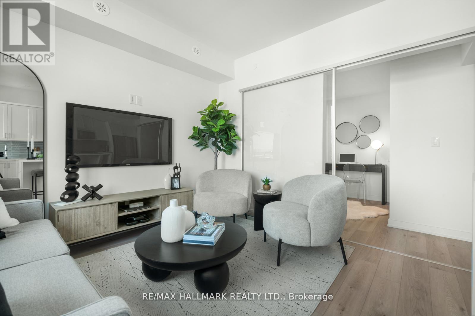 1 - 1483 O'connor Drive, Toronto, Ontario M4B 2V5 - Photo 6 - E13458828