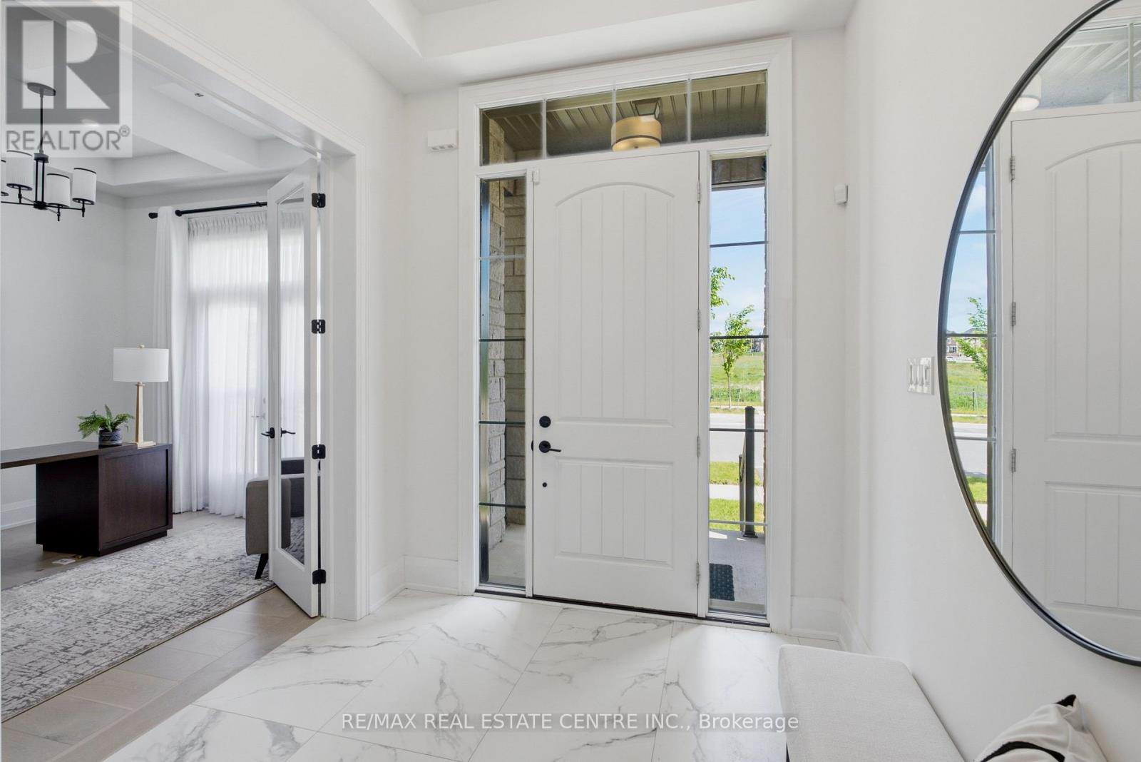 145 Brant Drive, Vaughan, Ontario  L3L 0E8 - Photo 3 - N13457172