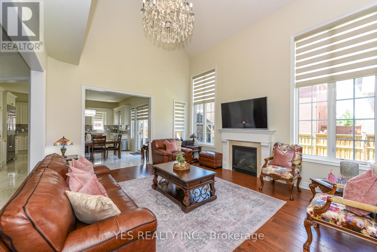 86 Quintette Close, Brampton, Ontario L6P 0A2 - Photo 7 - W13456826