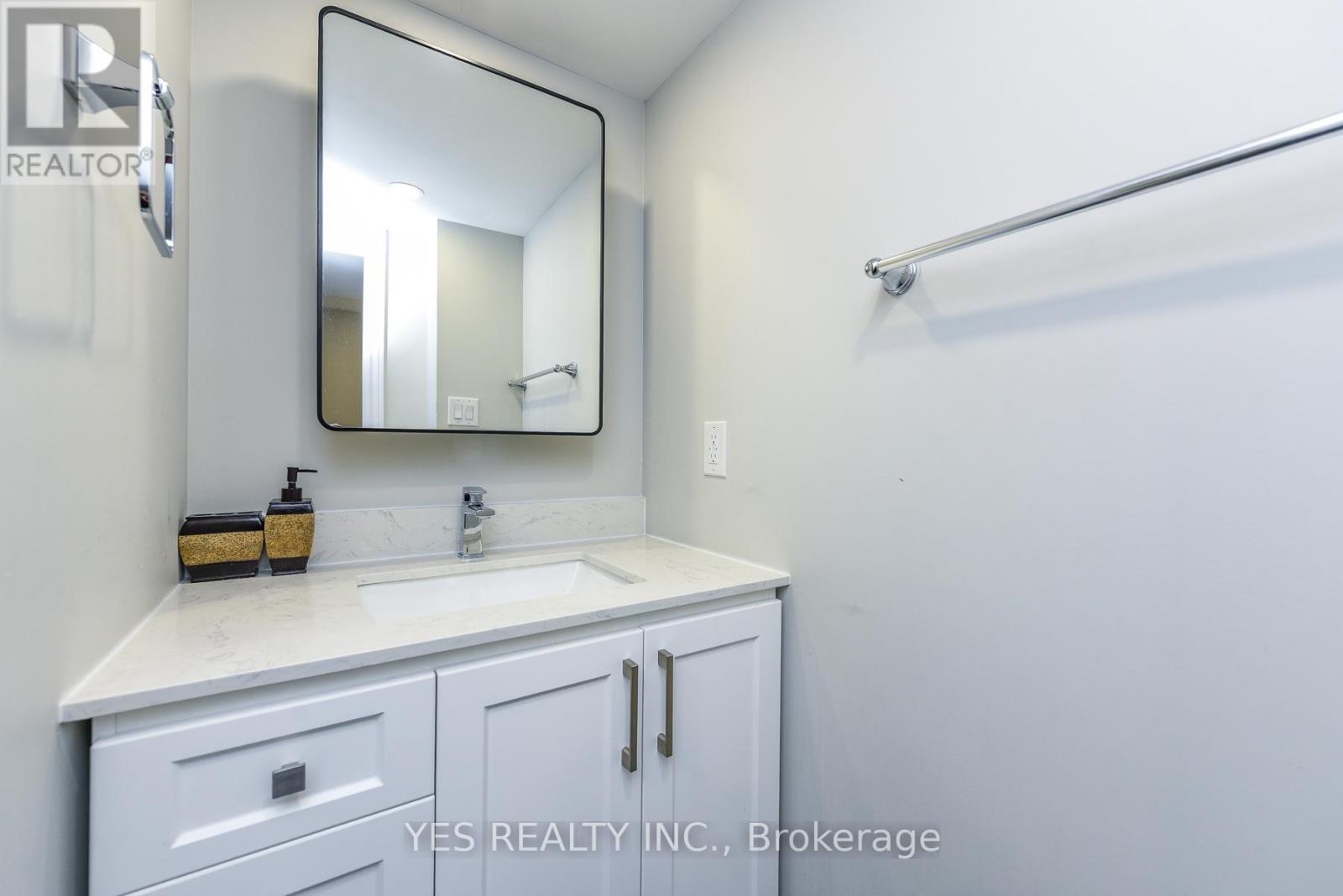 86 Quintette Close, Brampton, Ontario  L6P 0A2 - Photo 39 - W13456826