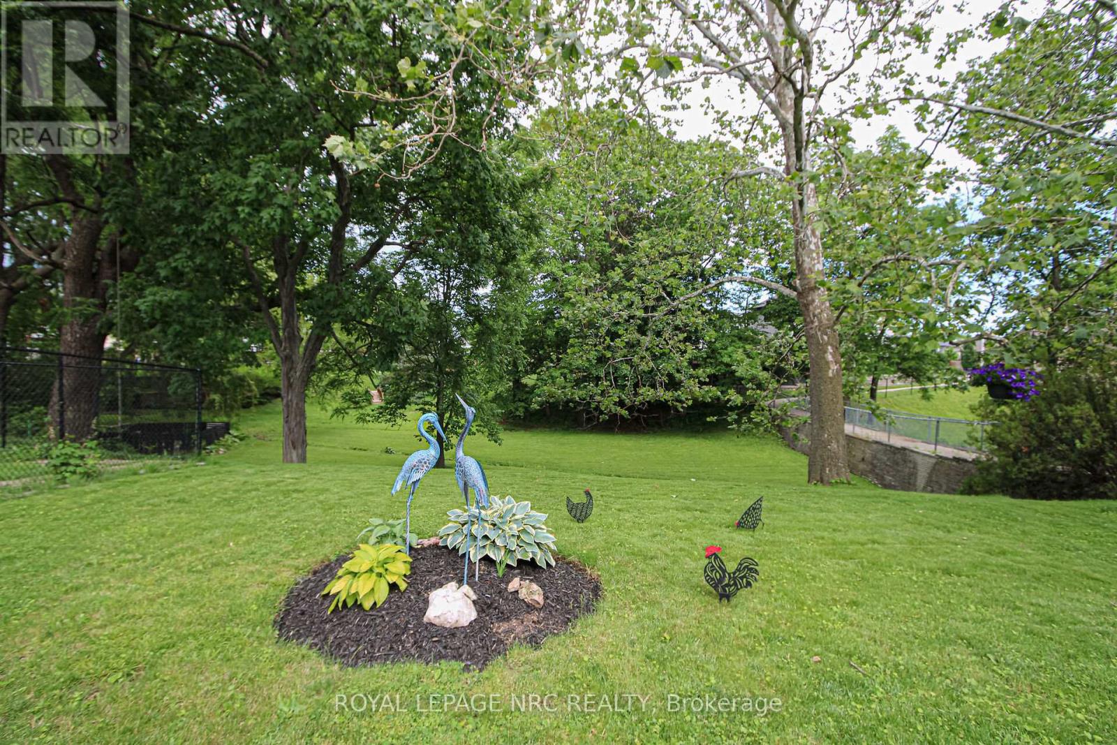 24 Juliana Crescent, St. Catharines, Ontario  L2N 4B4 - Photo 39 - X13458070