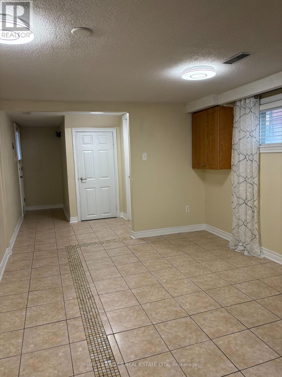 BSMT - 72 BUTTON ROAD, Vaughan, Ontario