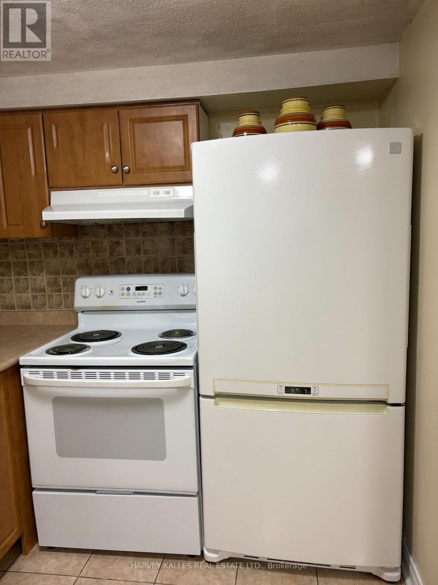 Bsmt - 72 Button Road, Vaughan, Ontario  L4L 1K1 - Photo 3 - N13458916