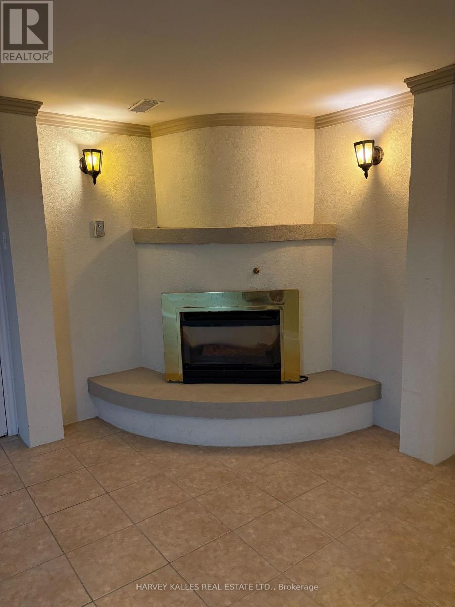 Bsmt - 72 Button Road, Vaughan, Ontario  L4L 1K1 - Photo 4 - N13458916