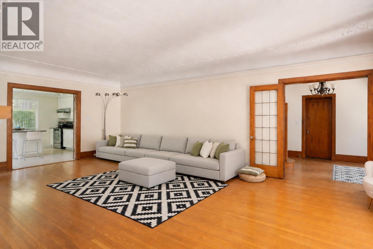 6311 Adera Street, Vancouver, British Columbia  V6M 3J7 - Photo 8 - R3137135