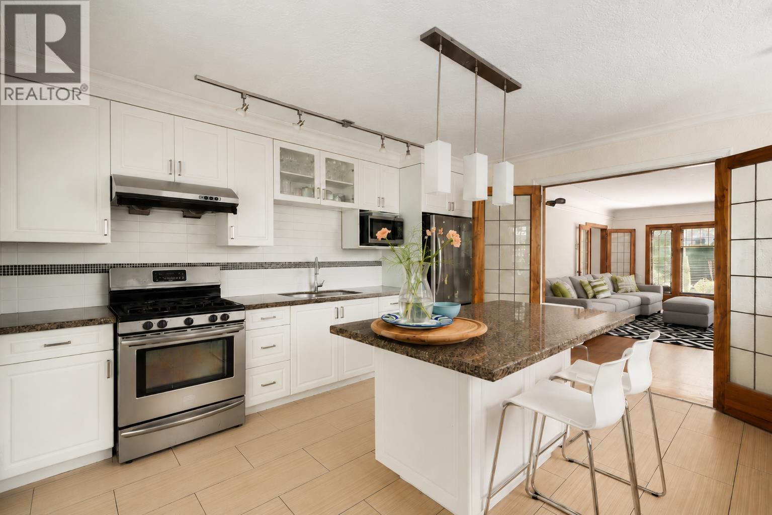 6311 Adera Street, Vancouver, British Columbia  V6M 3J7 - Photo 9 - R3137135