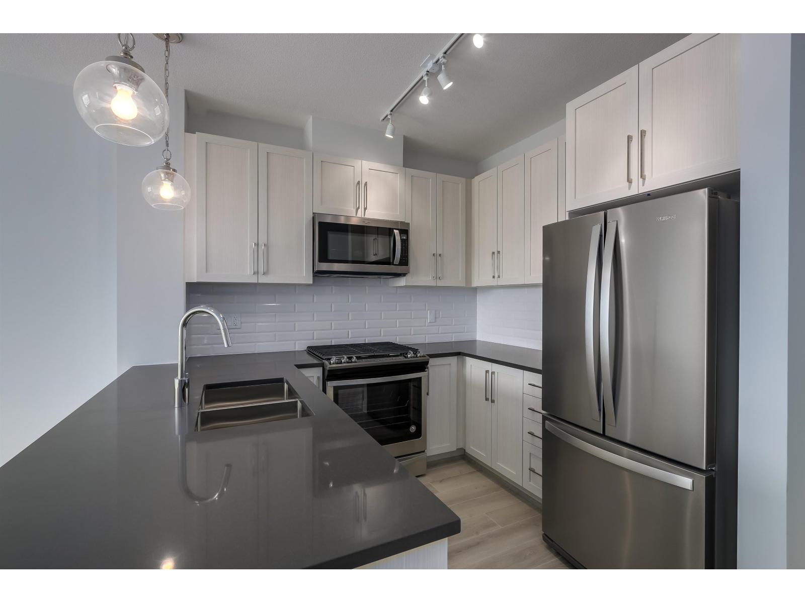 316 2960 151 Street, Surrey, British Columbia  V4P 0G3 - Photo 8 - R3137054