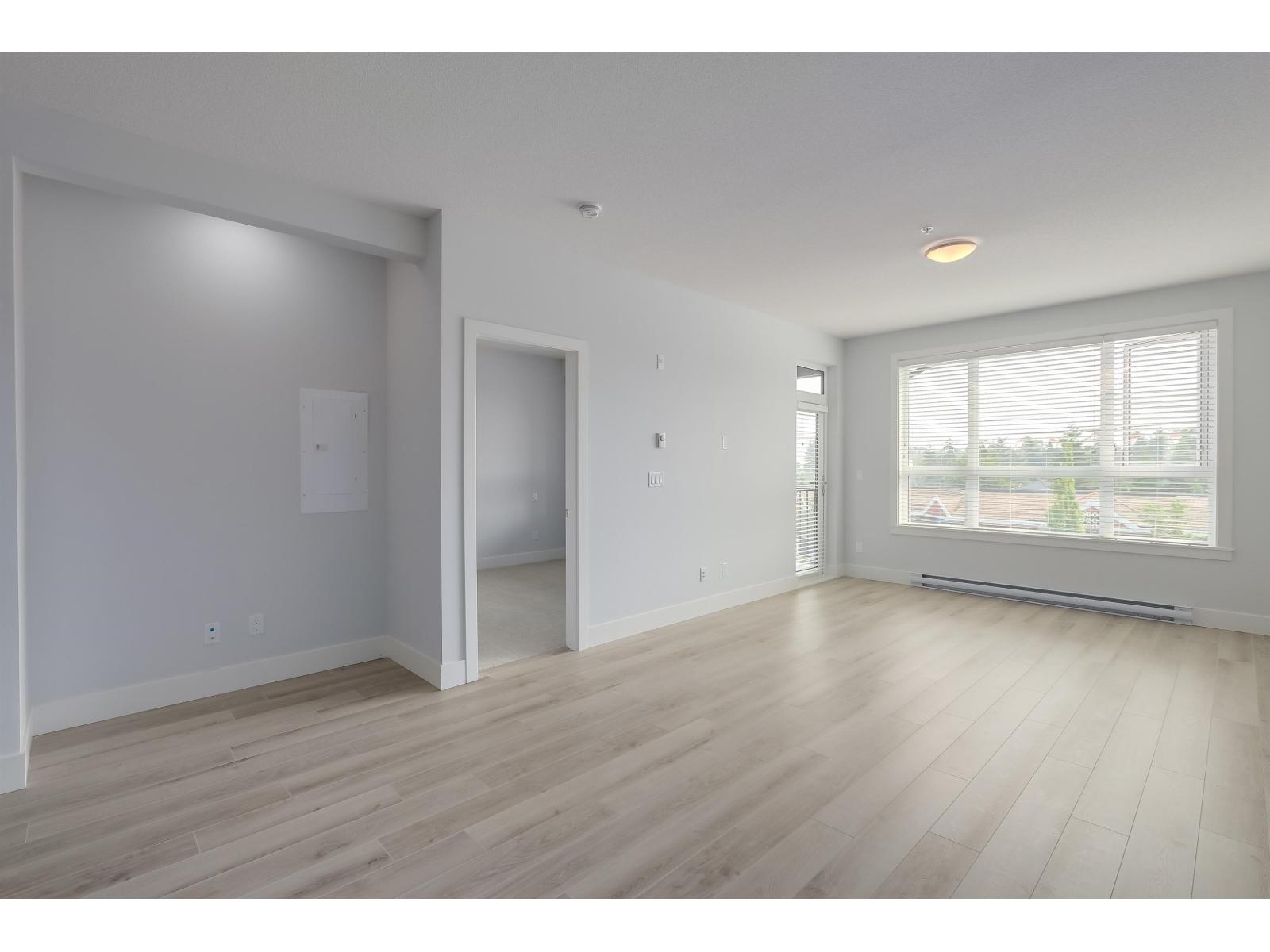 316 2960 151 Street, Surrey, British Columbia  V4P 0G3 - Photo 4 - R3137054