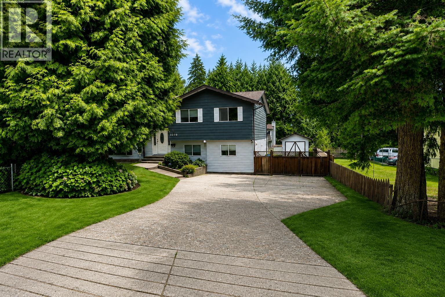 3370 Viewmount Drive, Port Moody, British Columbia  V3H 2M1 - Photo 2 - R3136063