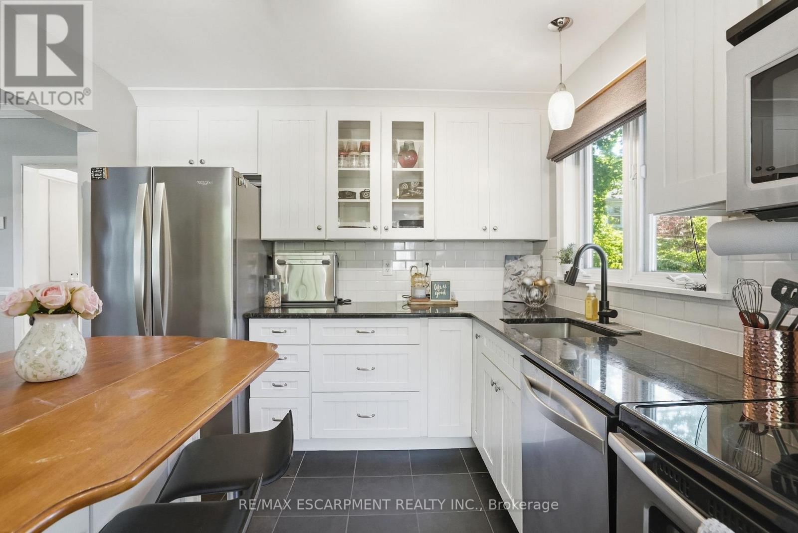 613 Clark Avenue W, Burlington, Ontario  L7S 1P1 - Photo 8 - W13458840