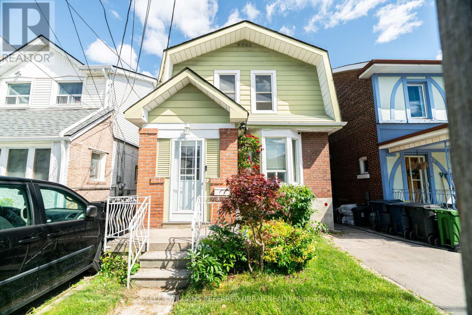 26 Rutherford Avenue, Toronto, Ontario  M6M 2C6 - Photo 2 - W13458872