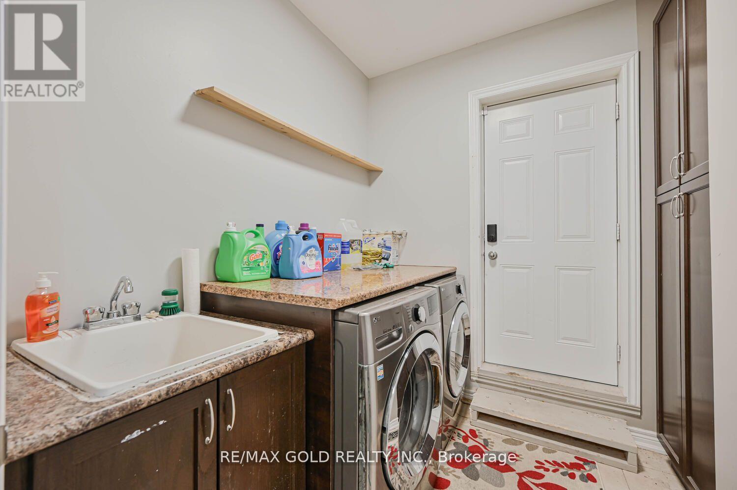 15 Vanwood Crescent, Brampton, Ontario  L6P 2X4 - Photo 23 - W13458892