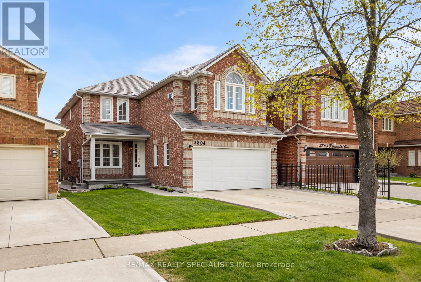 3804 PERIWINKLE CRESCENT, Mississauga, Ontario