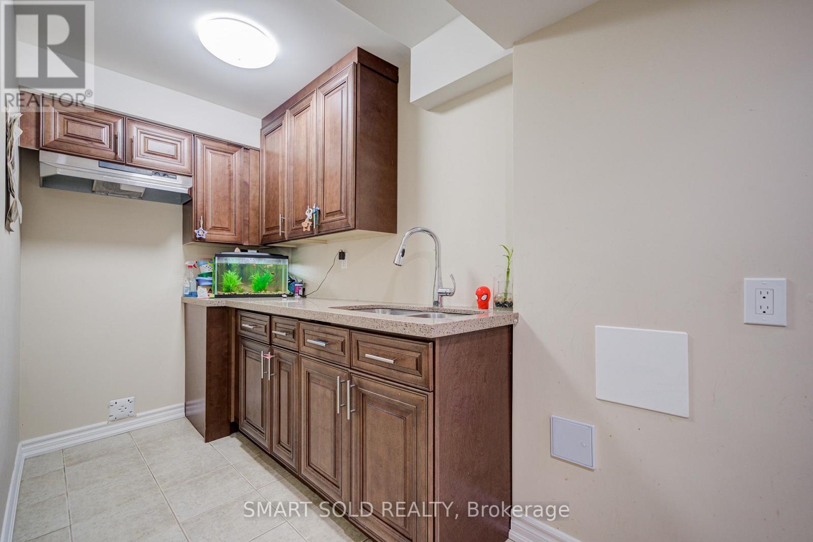 68 Denton Circle, Vaughan, Ontario  L6A 2N4 - Photo 27 - N13219746