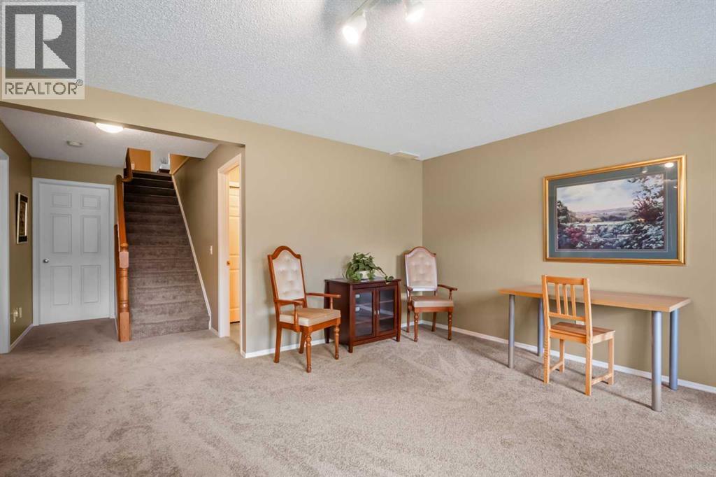 22 Mt Mckenzie Villas Se, Calgary, Alberta  T2Z 2P9 - Photo 28 - A2321918