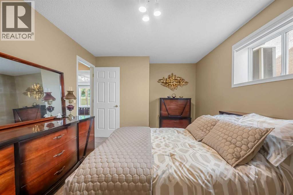 22 Mt Mckenzie Villas Se, Calgary, Alberta  T2Z 2P9 - Photo 37 - A2321918