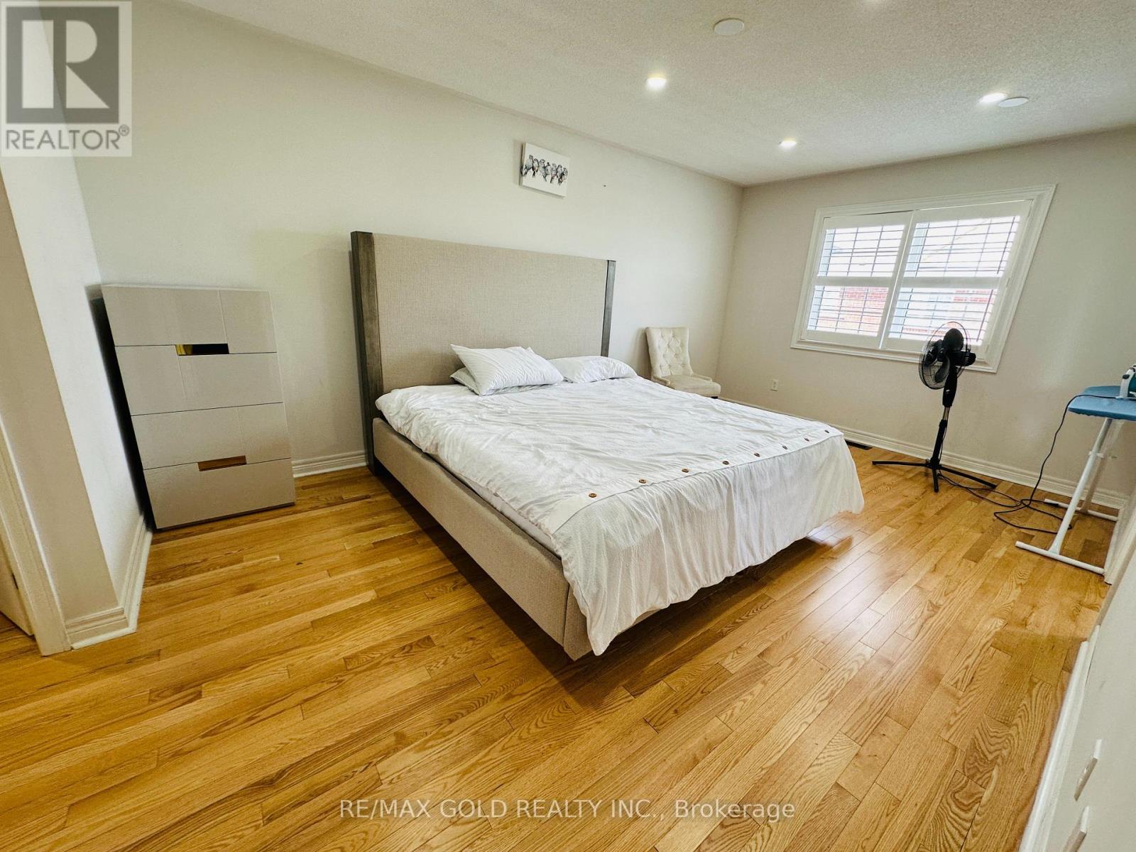 566 Bessborough Drive, Milton, Ontario  L9T 7V2 - Photo 23 - W13450726