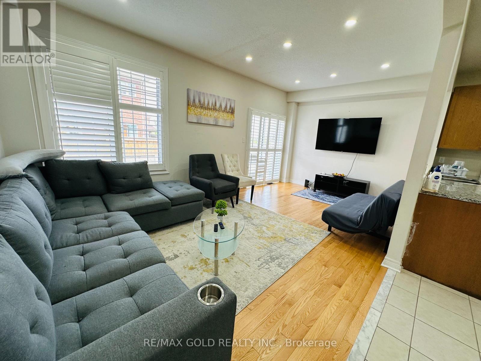 566 Bessborough Drive, Milton, Ontario  L9T 7V2 - Photo 11 - W13450726