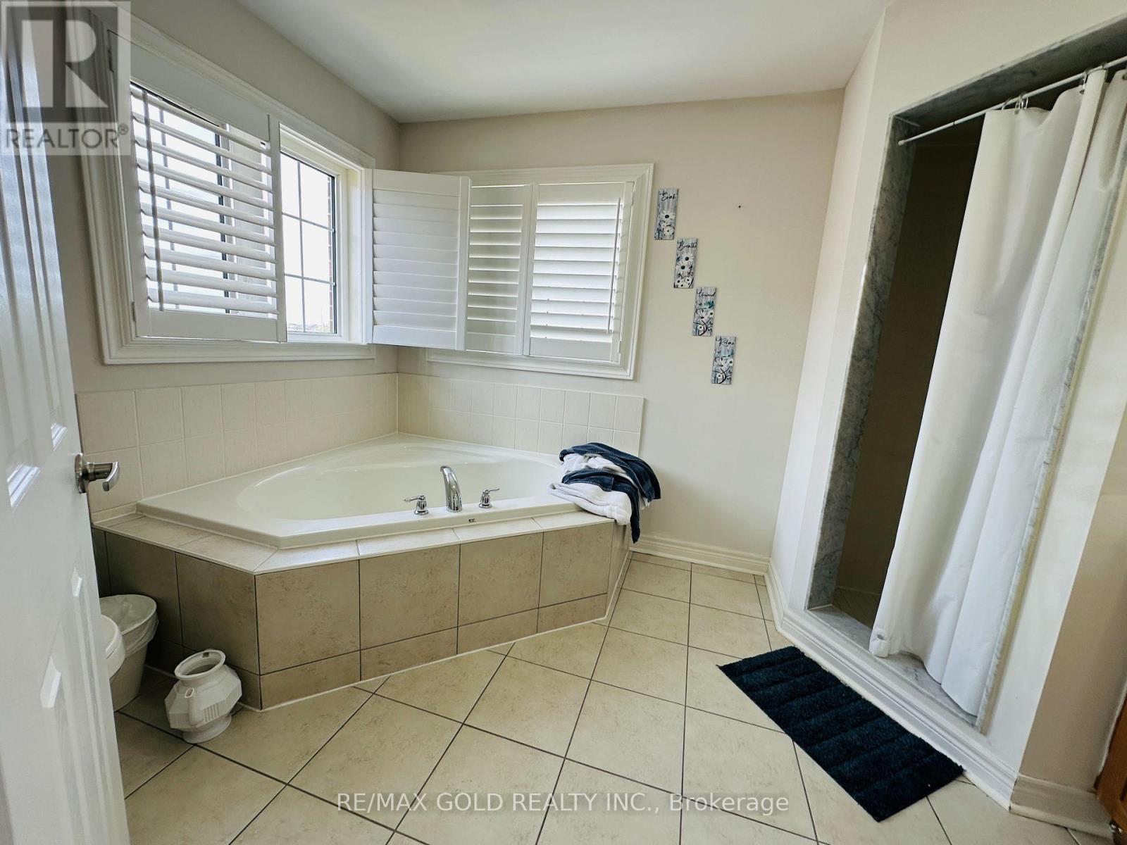 566 Bessborough Drive, Milton, Ontario  L9T 7V2 - Photo 25 - W13450726