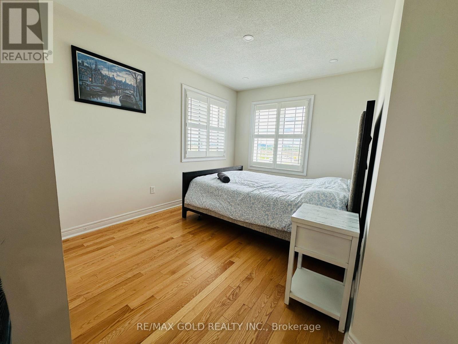 566 Bessborough Drive, Milton, Ontario  L9T 7V2 - Photo 17 - W13450726