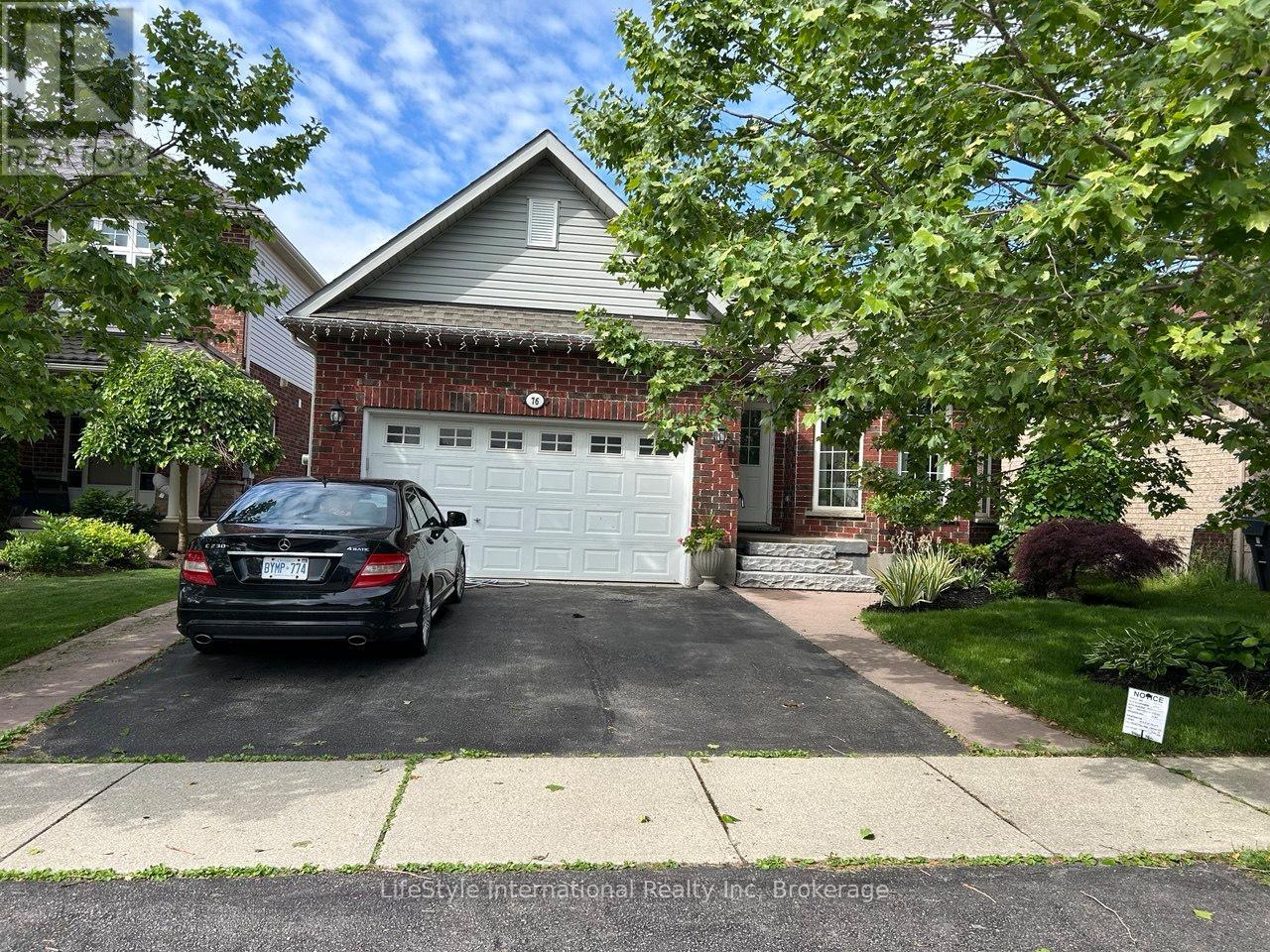 76 Summit Ridge Road, Guelph, Ontario  N1E 0B8 - Photo 1 - X13459002