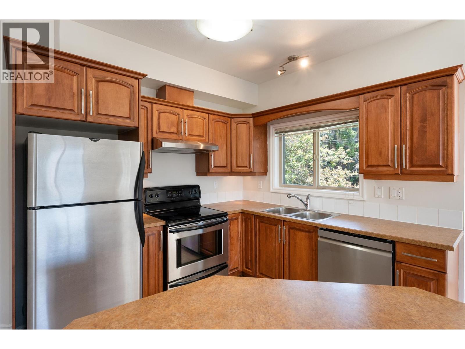 196 Wade Avenue W Unit# 301, Penticton, British Columbia  V2A 1T6 - Photo 4 - 10391857